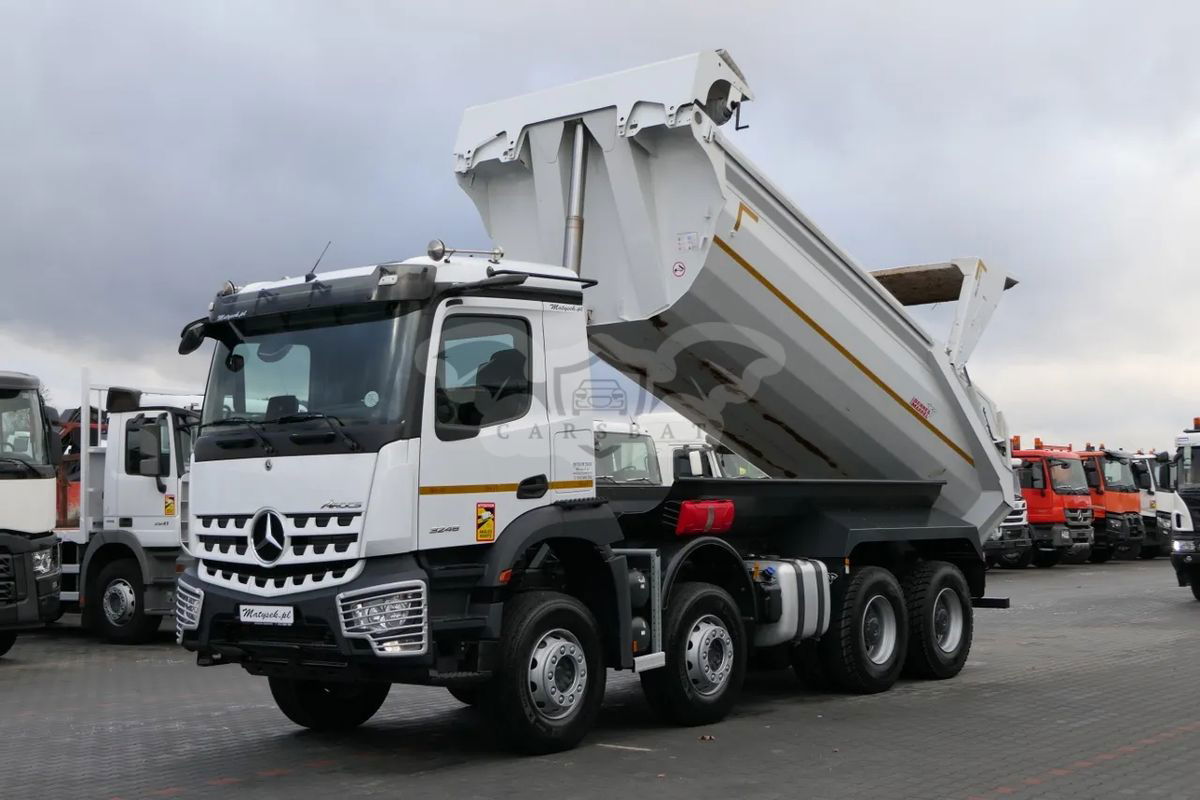Mercedes-Benz Arocs 2022