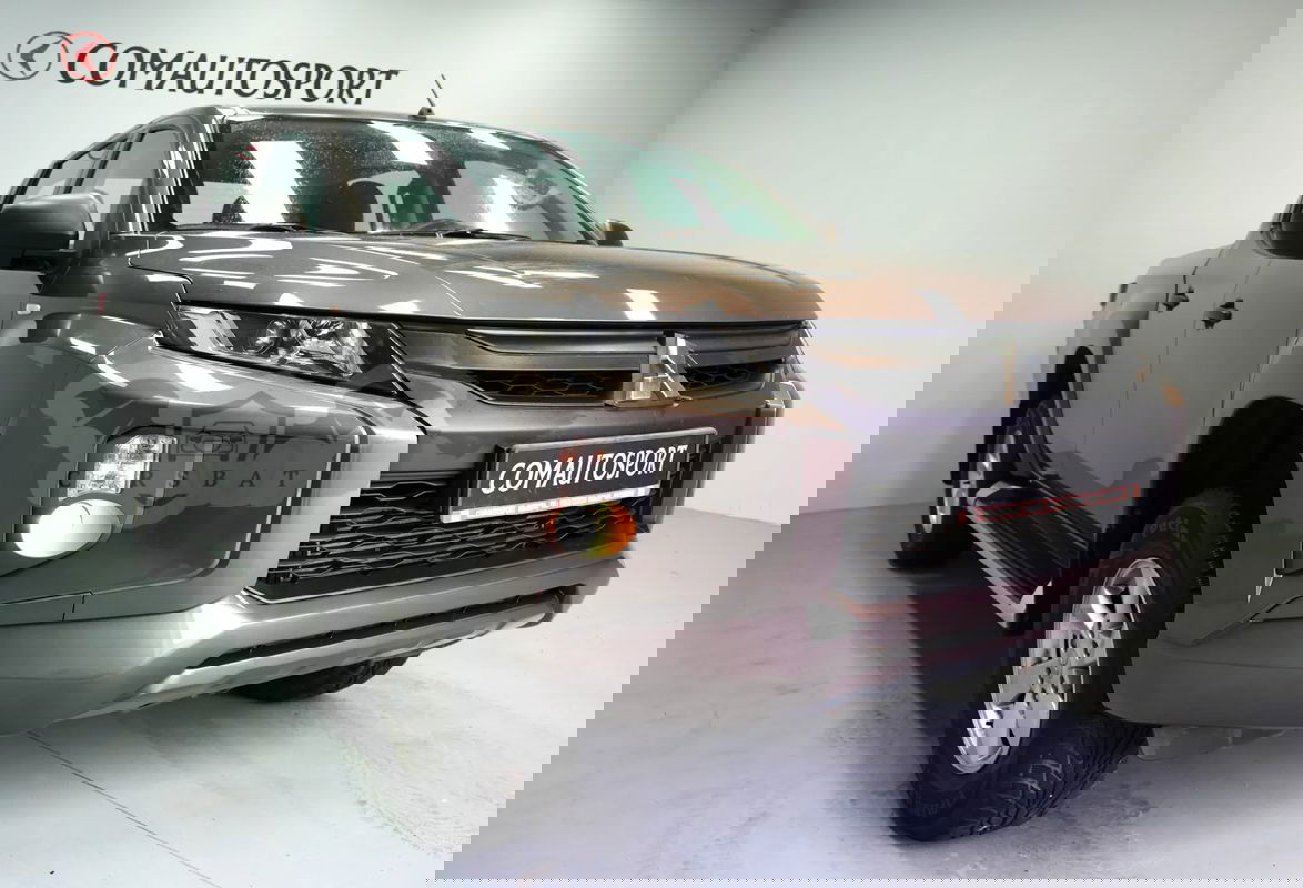 Mitsubishi L200 Double Cab 2.2 DI-D M/T Invite 2019
