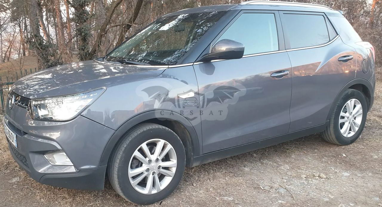 Ssangyong / KG Mobility Tivoli e-XDi 160 2WD Sapphire 2017