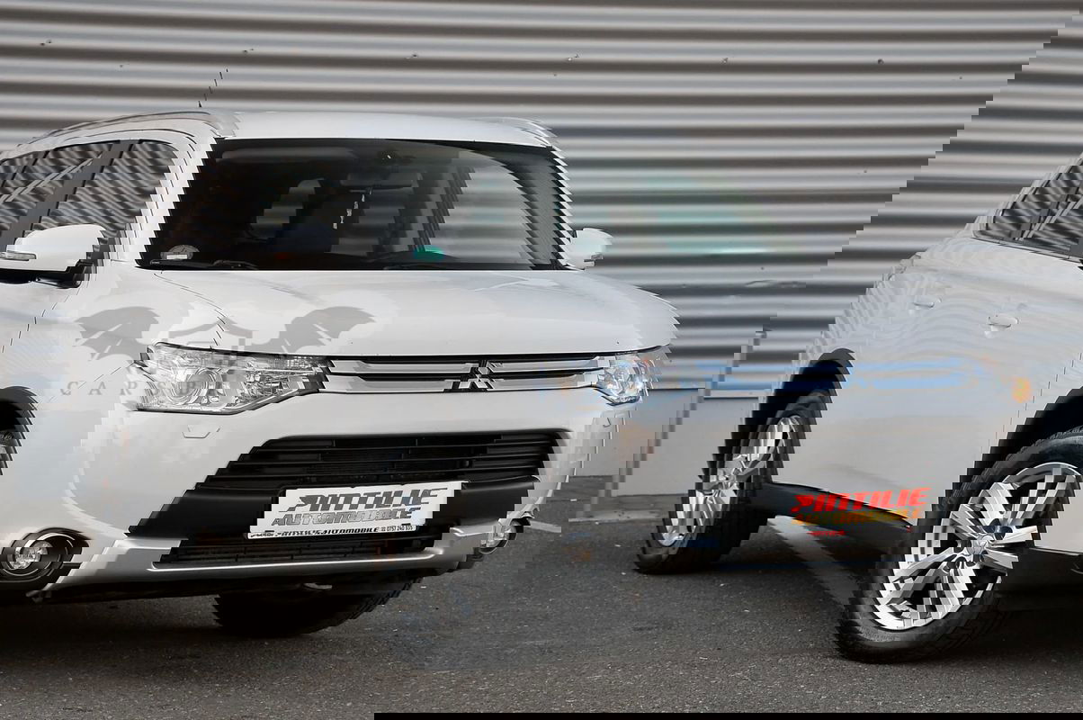 Mitsubishi Outlander II [2005 - 2012] 2.2 DI-D 4WD Intense 2015