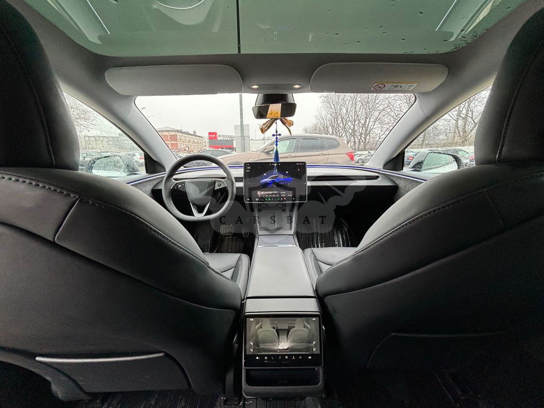 Tesla Model 3 2024