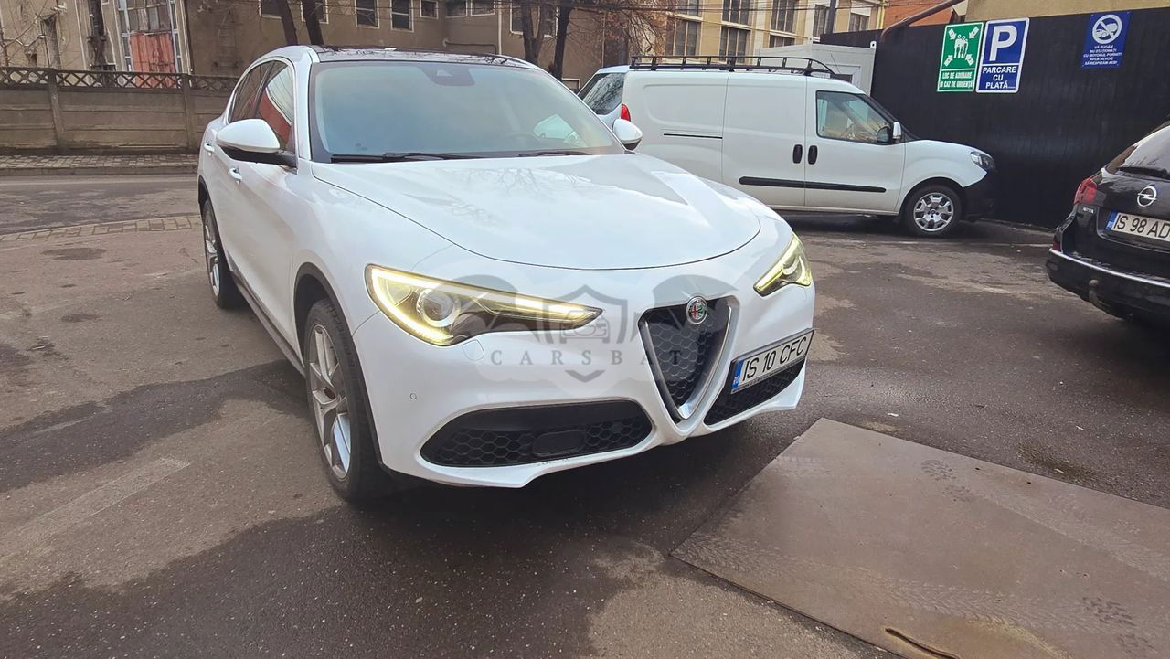 Alfa Romeo Stelvio 2.0 Turbo AWD AT8 First Edition 2017