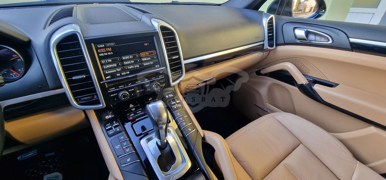 Porsche Cayenne 3.0 L 2016