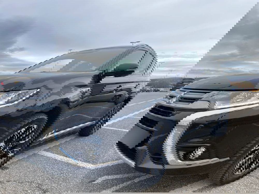 Mitsubishi Outlander III [2012 - 2021] 2.0 4WD Plug-In Hybrid Top 2016