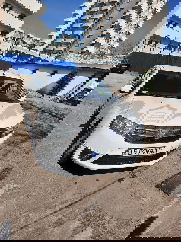 Dacia Logan II [2012 - 2020] 1.2 Laureate 2015