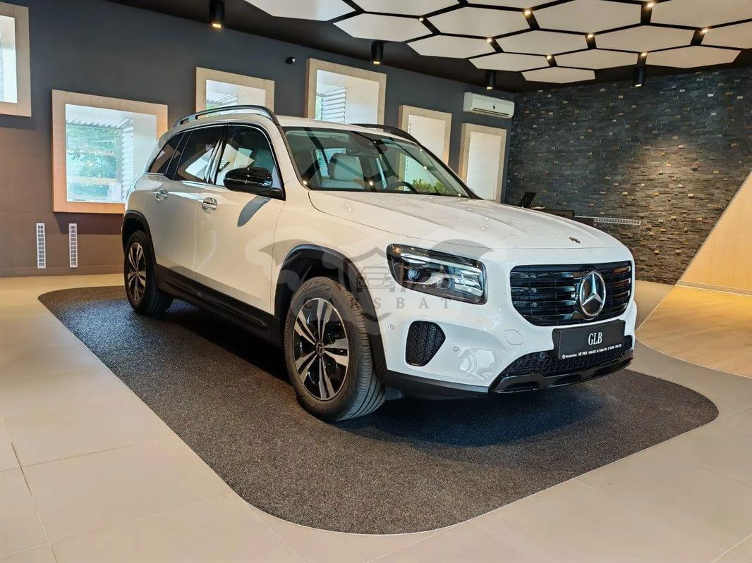 Mercedes-Benz GLB 200 d 4MATIC Aut. 2024