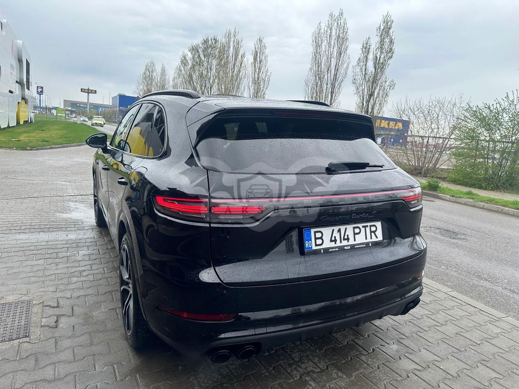 Porsche Cayenne Turbo 2020