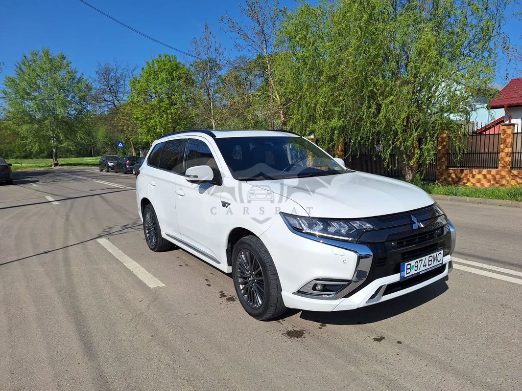 Mitsubishi Outlander PHEV 2.4 L 4X4 Instyle+ 2018