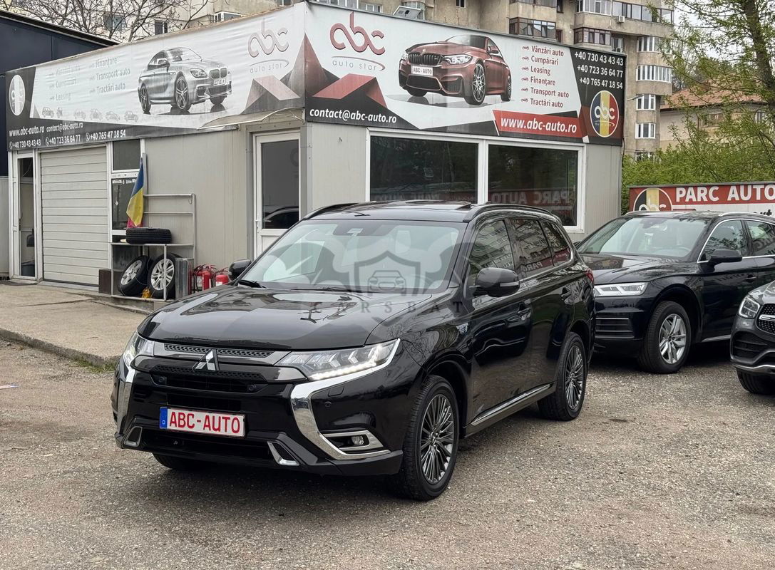 Mitsubishi Outlander III [2012 - 2021] 2.4 4WD Plug-In Hybrid Top 2020