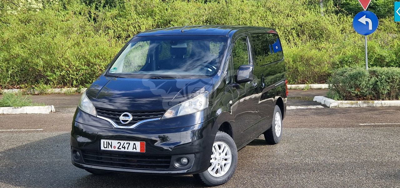 Nissan NV200 2012