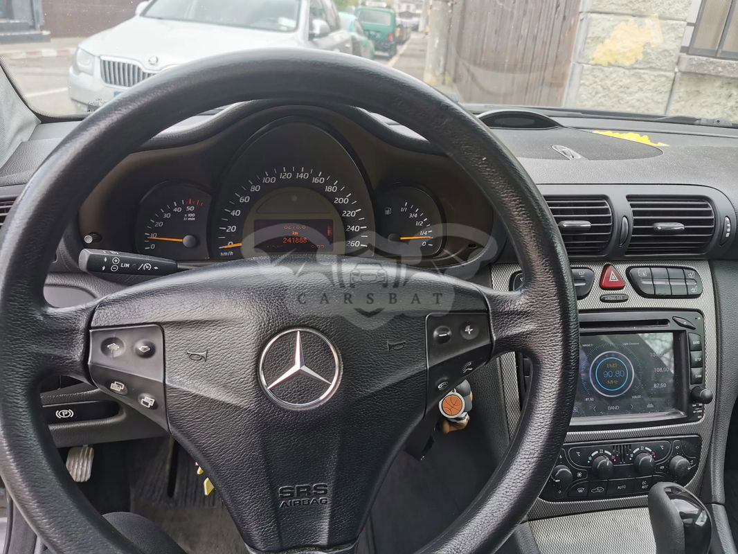 Mercedes-Benz C W203 [2000 - 2007] 220 CDI Sportcoupe Automatik 2001