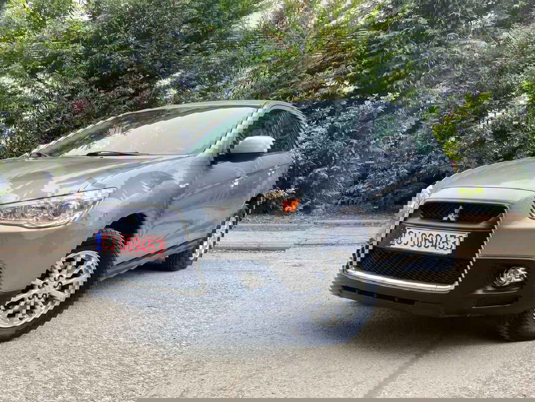 Mitsubishi ASX 1.8 DI-D 2WD Plus 2012