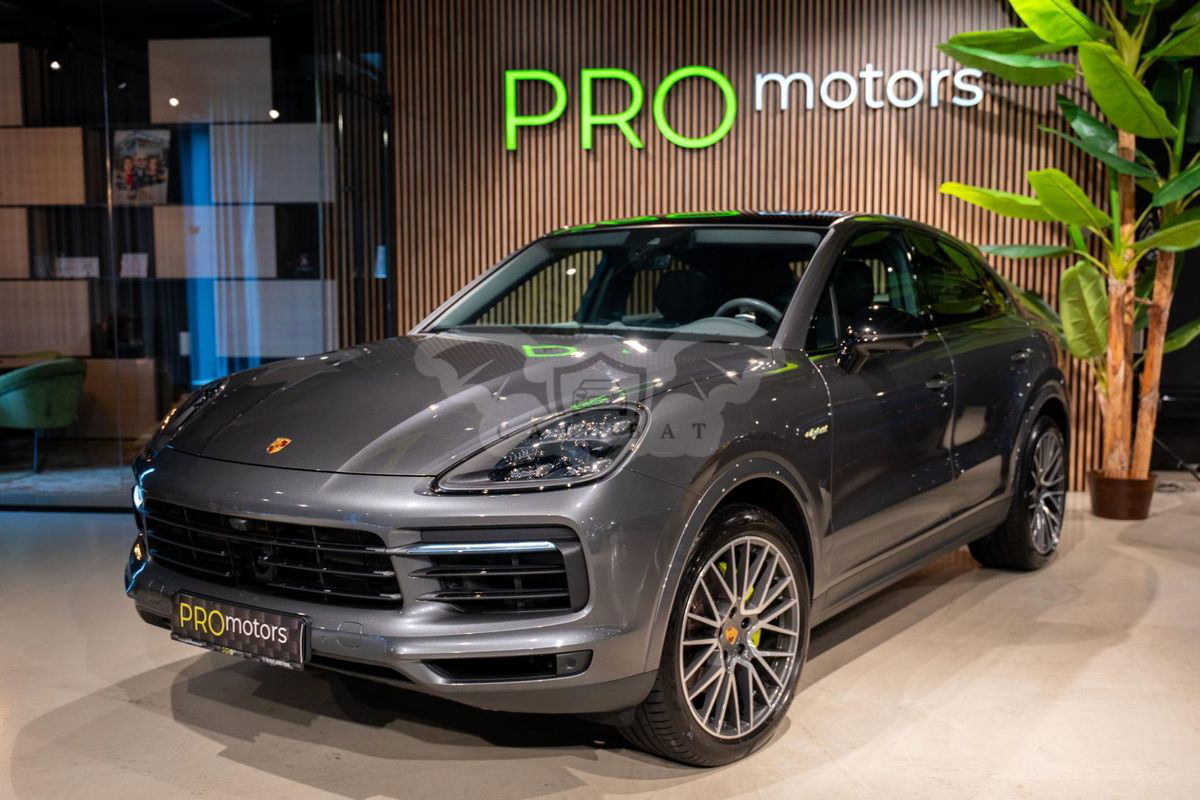 Porsche Cayenne 2021