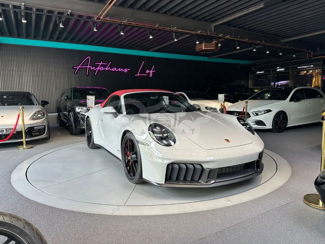 Porsche 992 2025