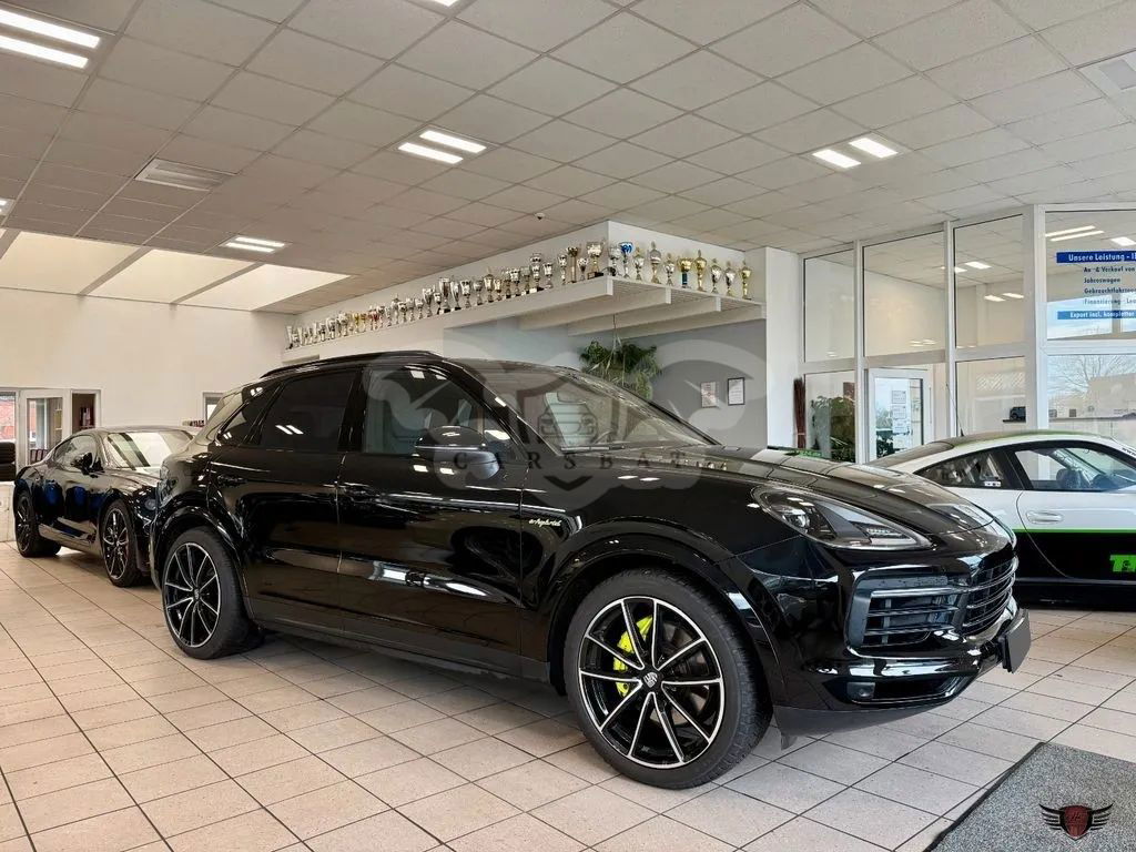 Porsche Cayenne E-Hybrid Tiptronic S 2021