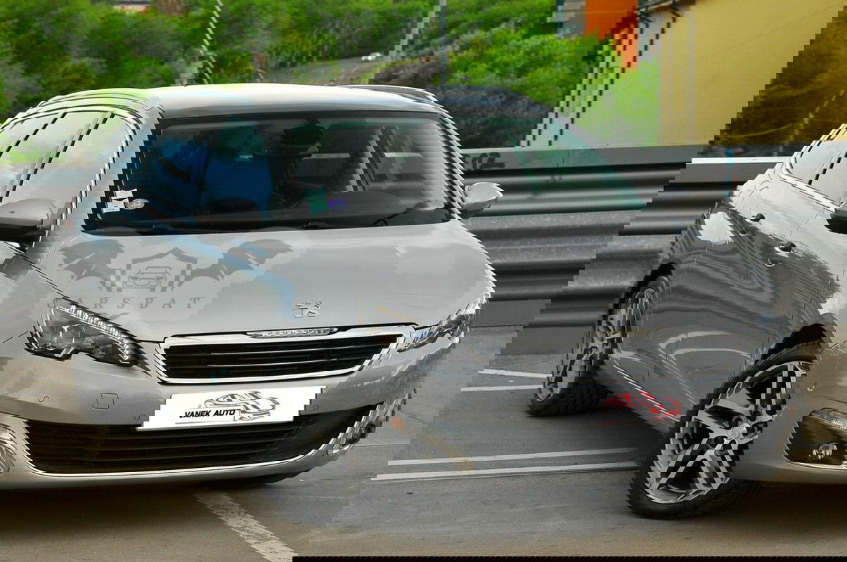 Peugeot 308 II [2013 - 2021] SW PureTech 130 Stop & Start GT-Line Edition 2014
