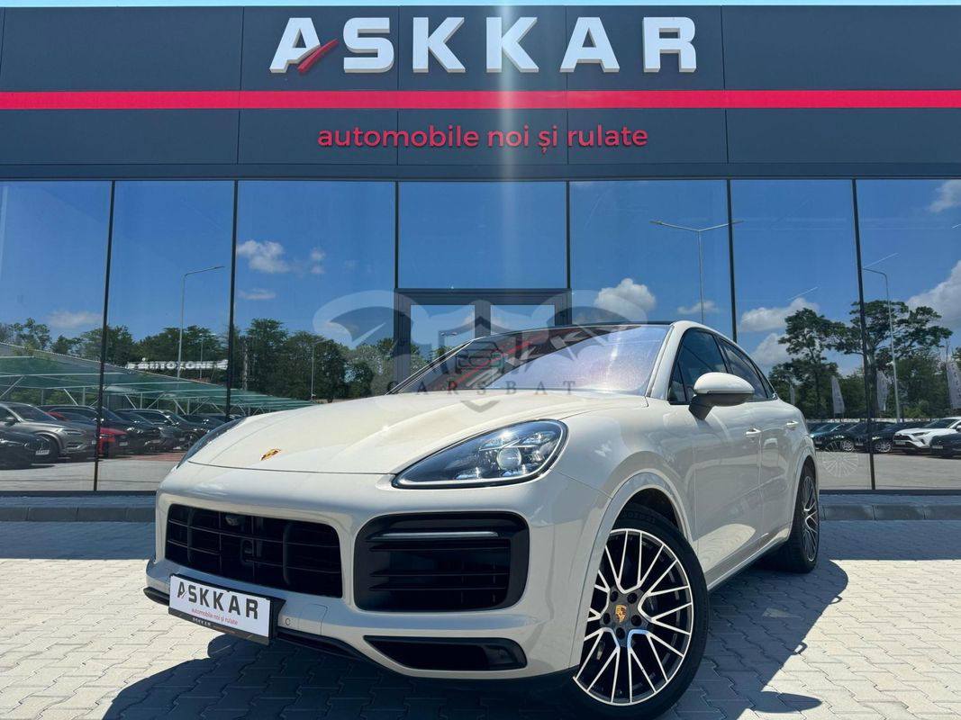 Porsche Cayenne Standard 2021