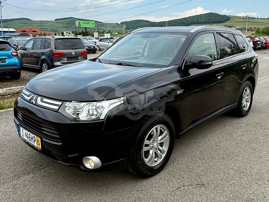 Mitsubishi Outlander 2.2 DI-D 4WD Diamant Edition 2014