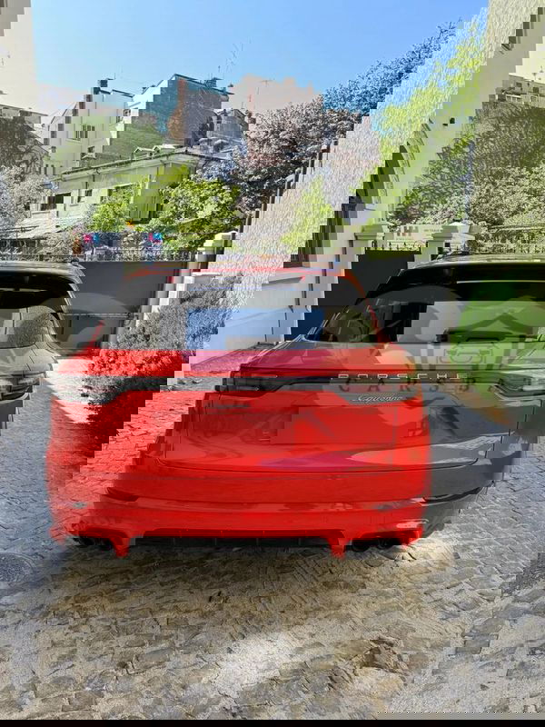Porsche Cayenne 2021