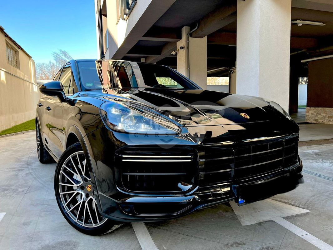 Porsche Cayenne Turbo 2020