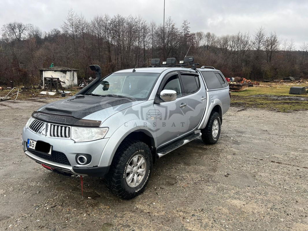 Mitsubishi L200 2013
