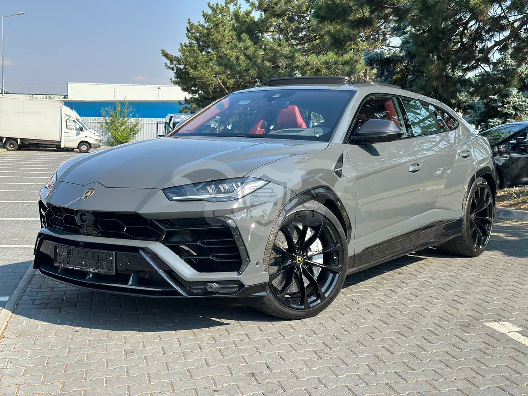 Lamborghini Urus Standard 2020