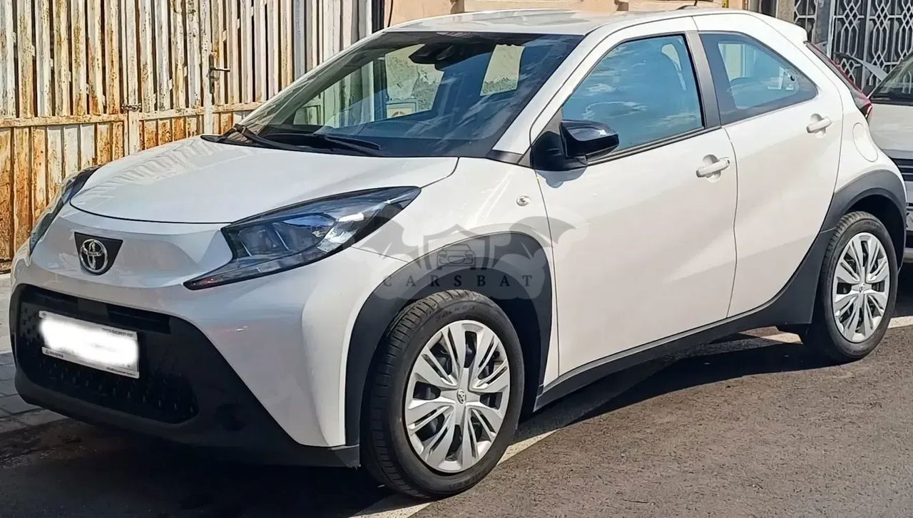 Toyota Aygo II [2014 - 2021] 1.0 VVY-I 5 usi X 2023