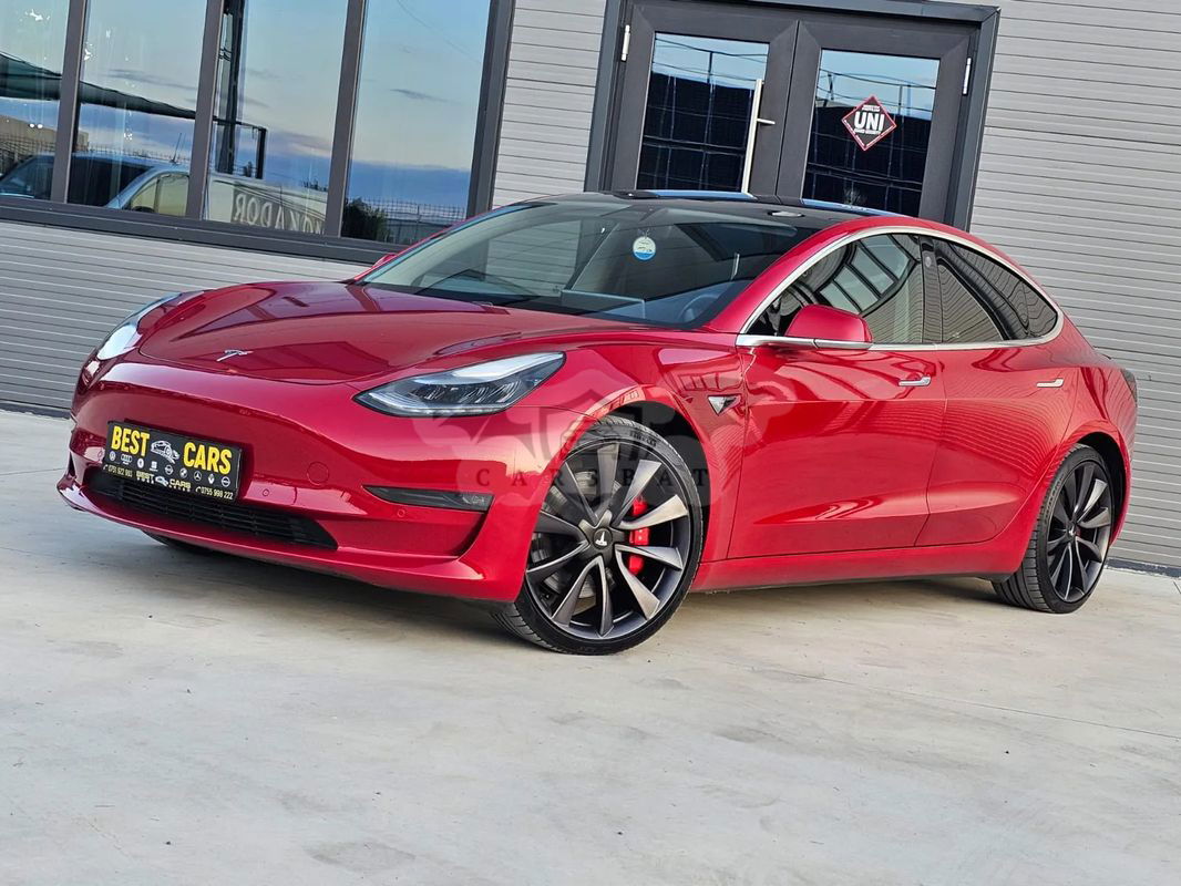 Tesla Model 3 Langstreckenbatterie Allradantrieb Dual Motor Performance 2021