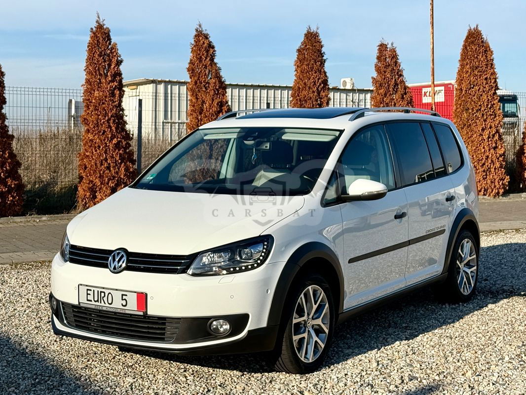 Volkswagen Touran 2.0 TDI DPF DSG Cross 2015