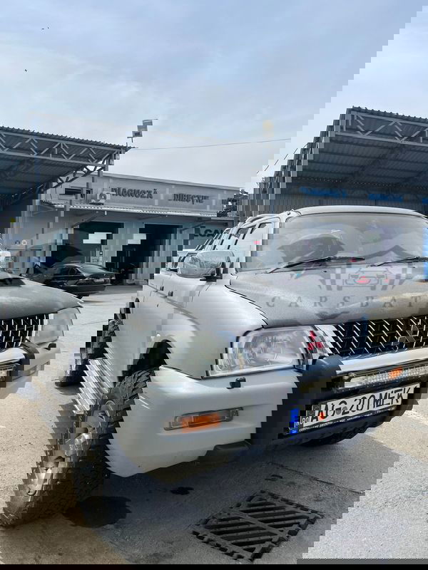 Mitsubishi L200 2002