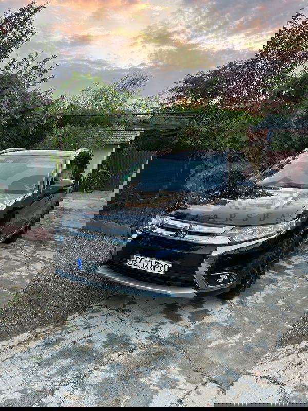 Mitsubishi Outlander 2.2 Litre DI-D AWD Intense Aut. 2018