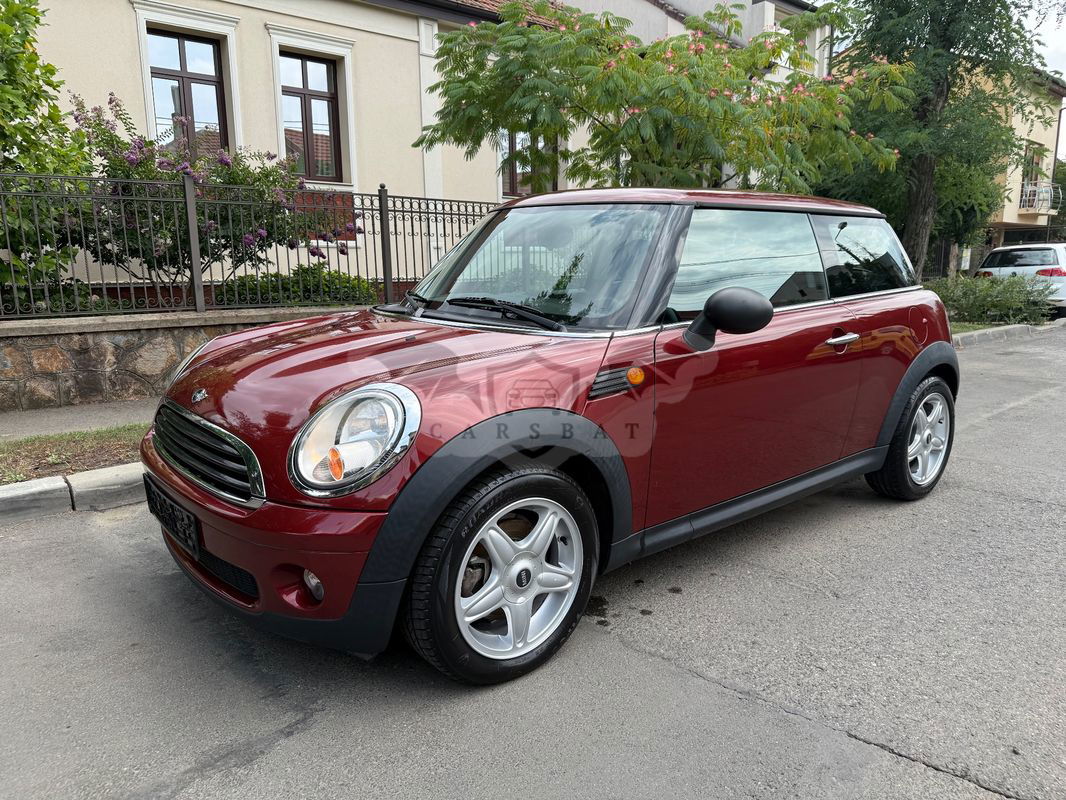 Mini One Standard 2010