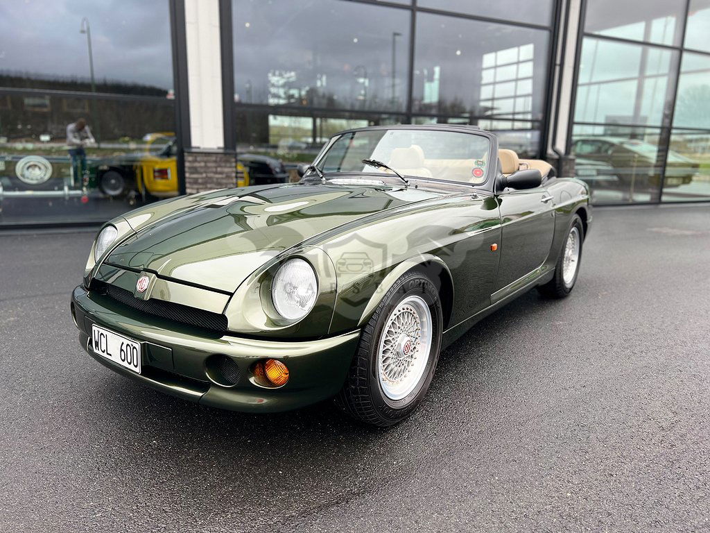 MG RV8 1995