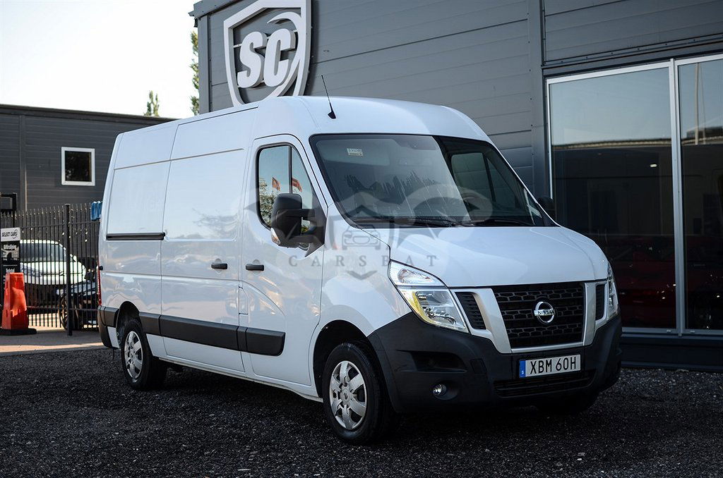 Nissan NV400 2019