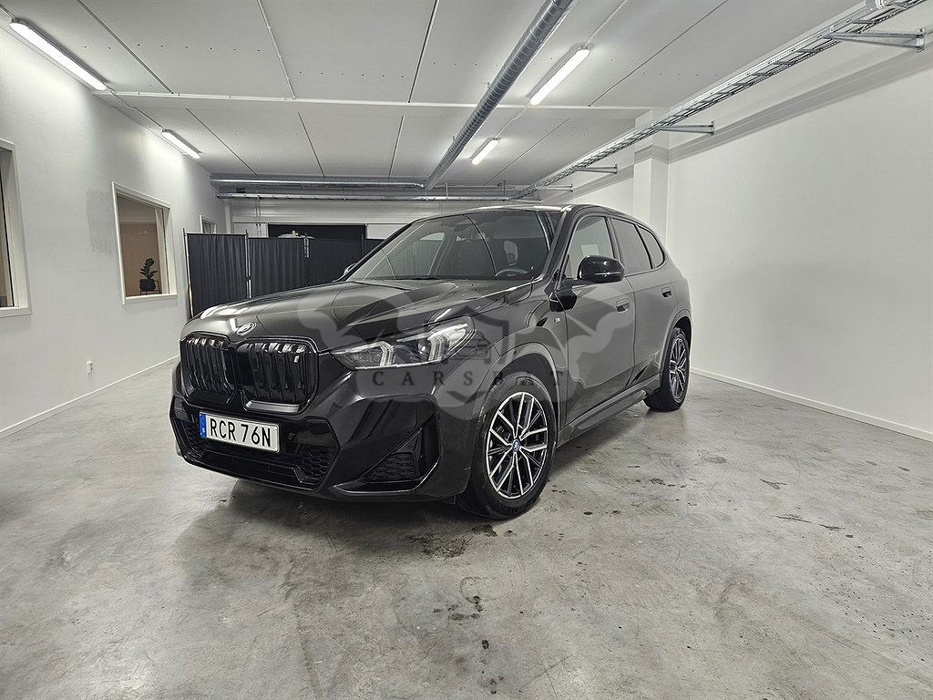BMW iX1 2023