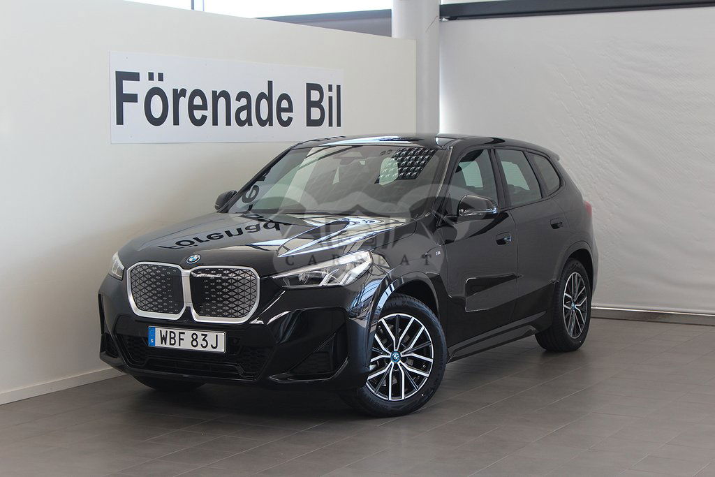 BMW iX1 2024