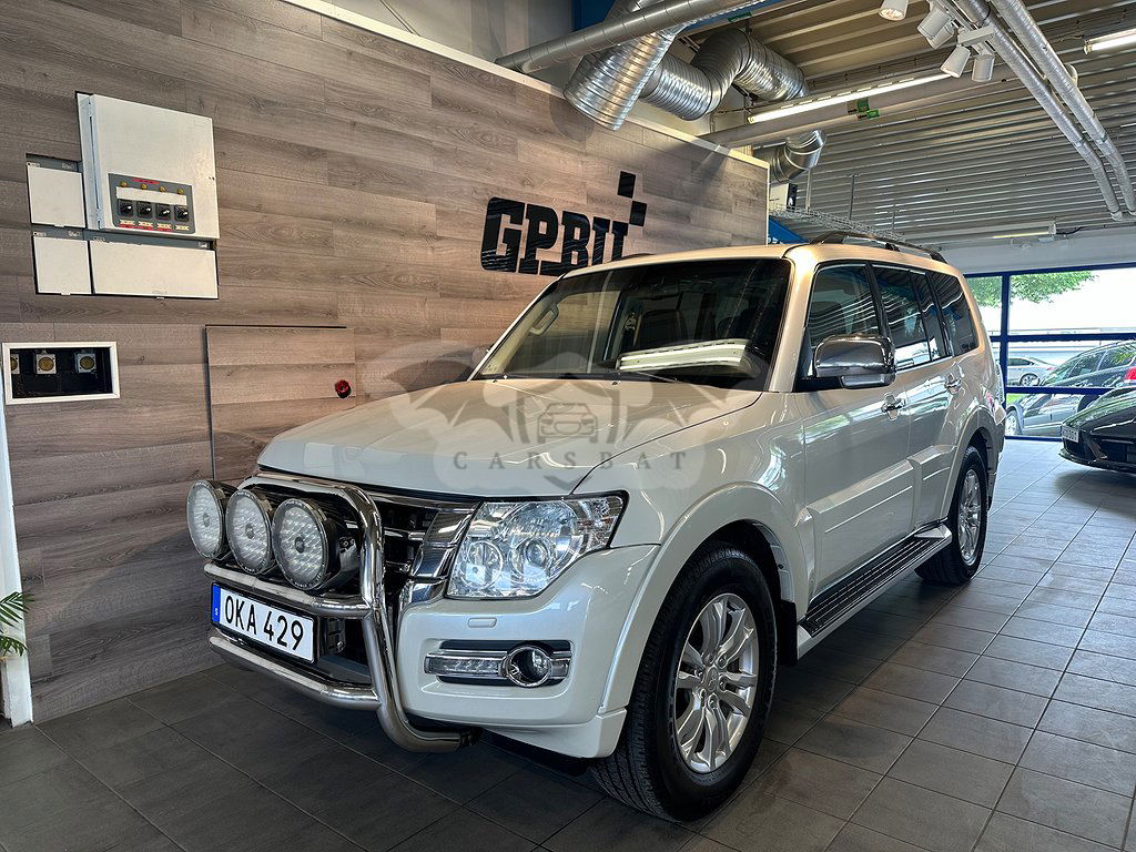 Mitsubishi Pajero 2016