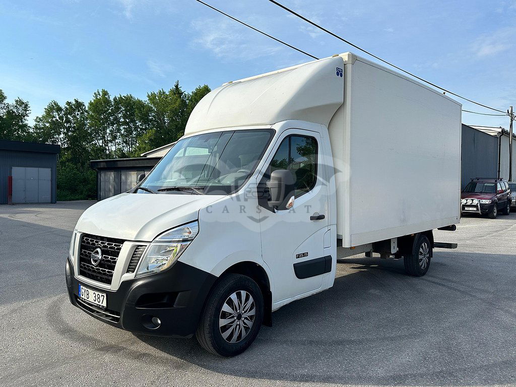 Nissan NV400 2012