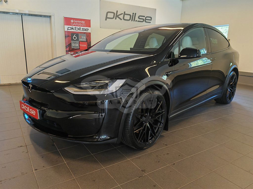 Tesla Model X 2022