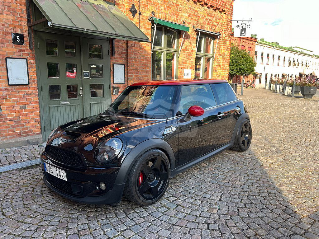 Mini John Cooper Works 2011