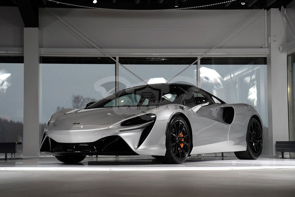 McLaren Artura 2023