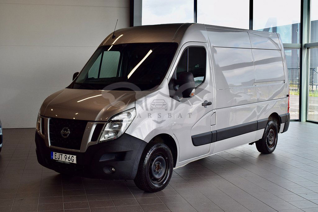 Nissan NV400 2019