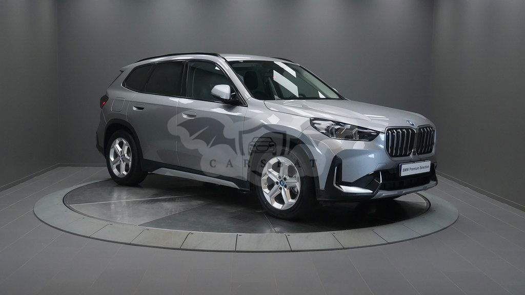 BMW iX1 2023