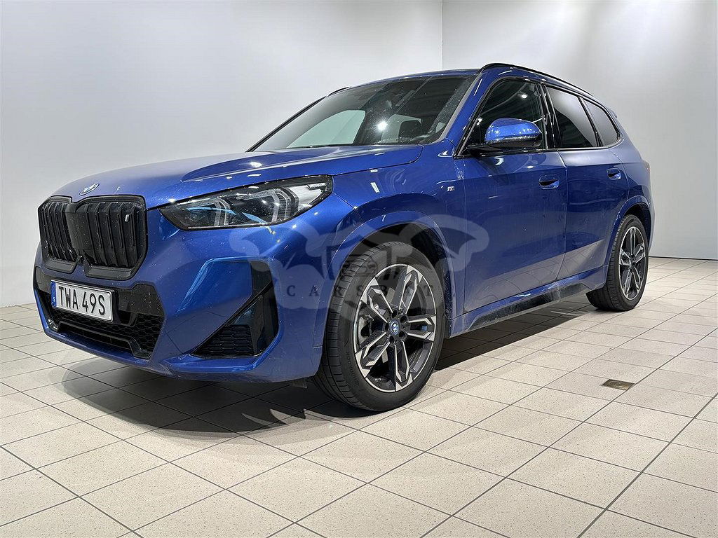 BMW iX1 2023