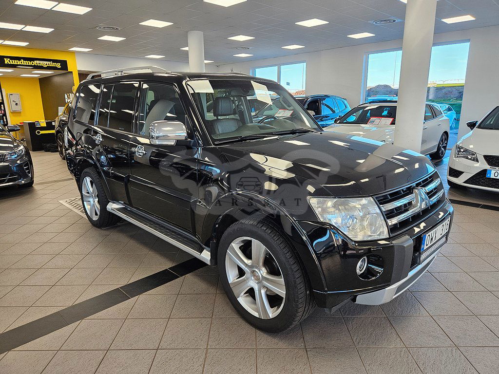 Mitsubishi Pajero 2011