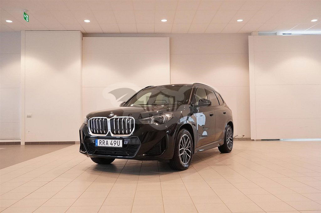 BMW iX1 2023