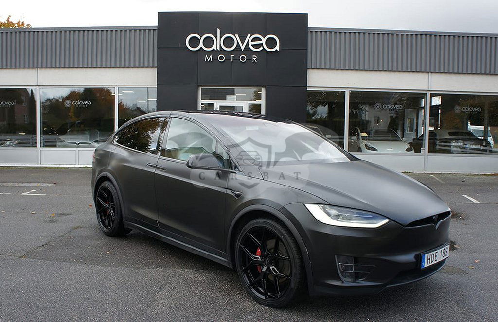 Tesla Model X 2020