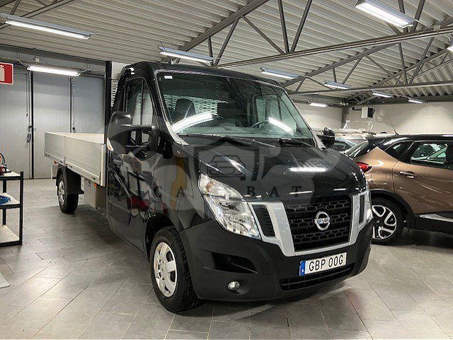 Nissan NV400 2019