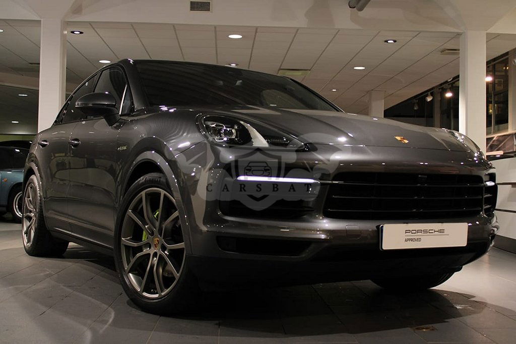 Porsche Cayenne 2021