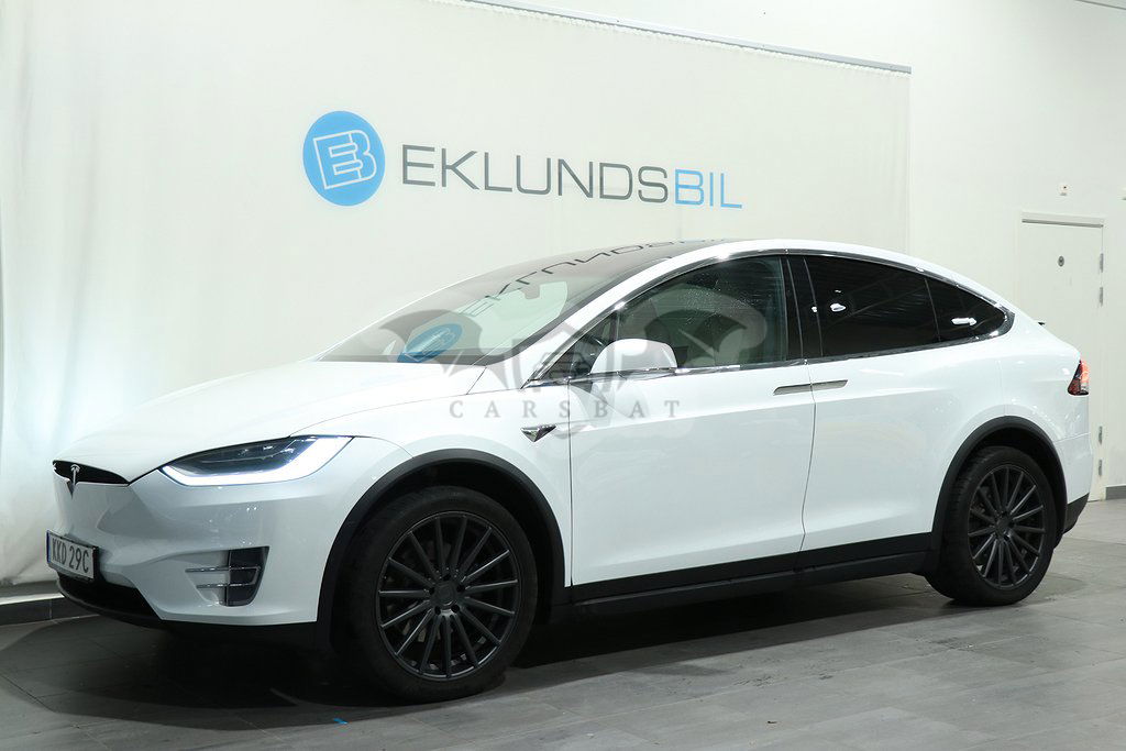 Tesla Model X 2020